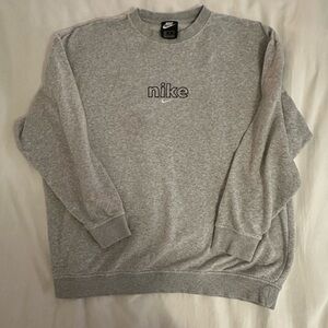 Nike Men's Heather Gray Crewneck Sweater